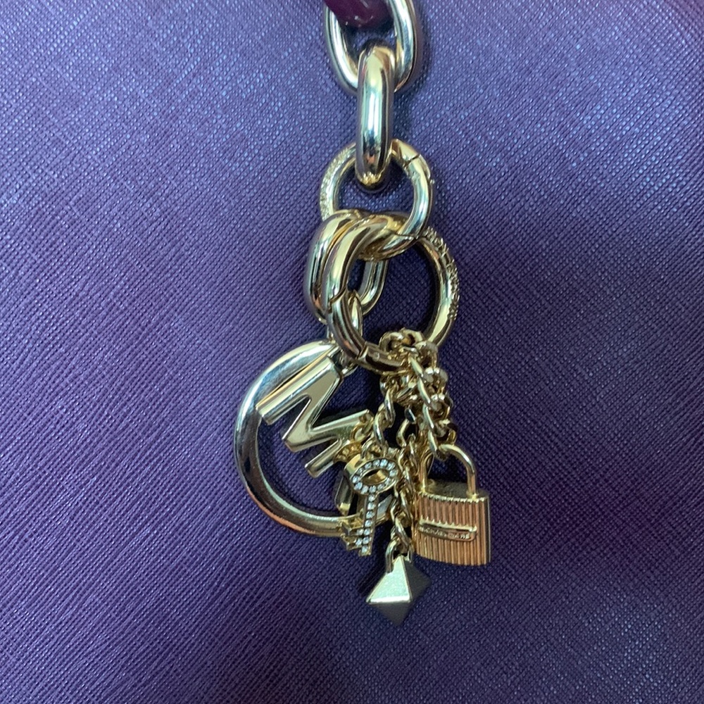 Michael kors beautiful purple bag - Picture 4 of 5